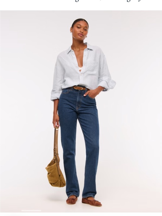 Abercrombie & Fitch Denim - Abercrombie Curve Love Ultra High Rise 90s Straight Jean 26 Short